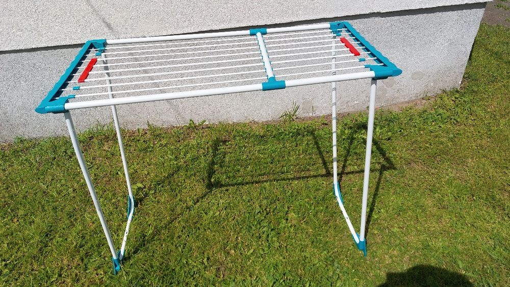 Suszarka na pranie balkonowa skladana 180x53