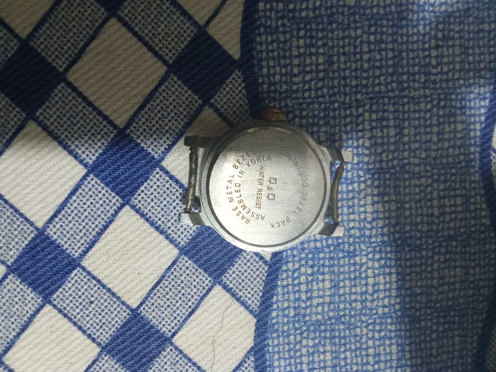 Vendo relógios apenas vendo os 4 juntos