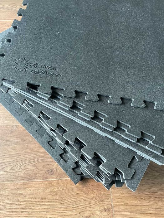 Kit Completo de Ginásio em Casa com Passadeira, TV e Pesos Diversos