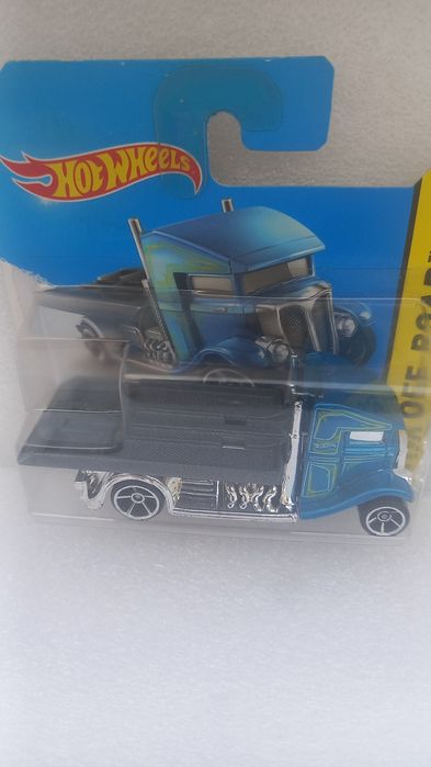 Fast-bed hauler hot wheels