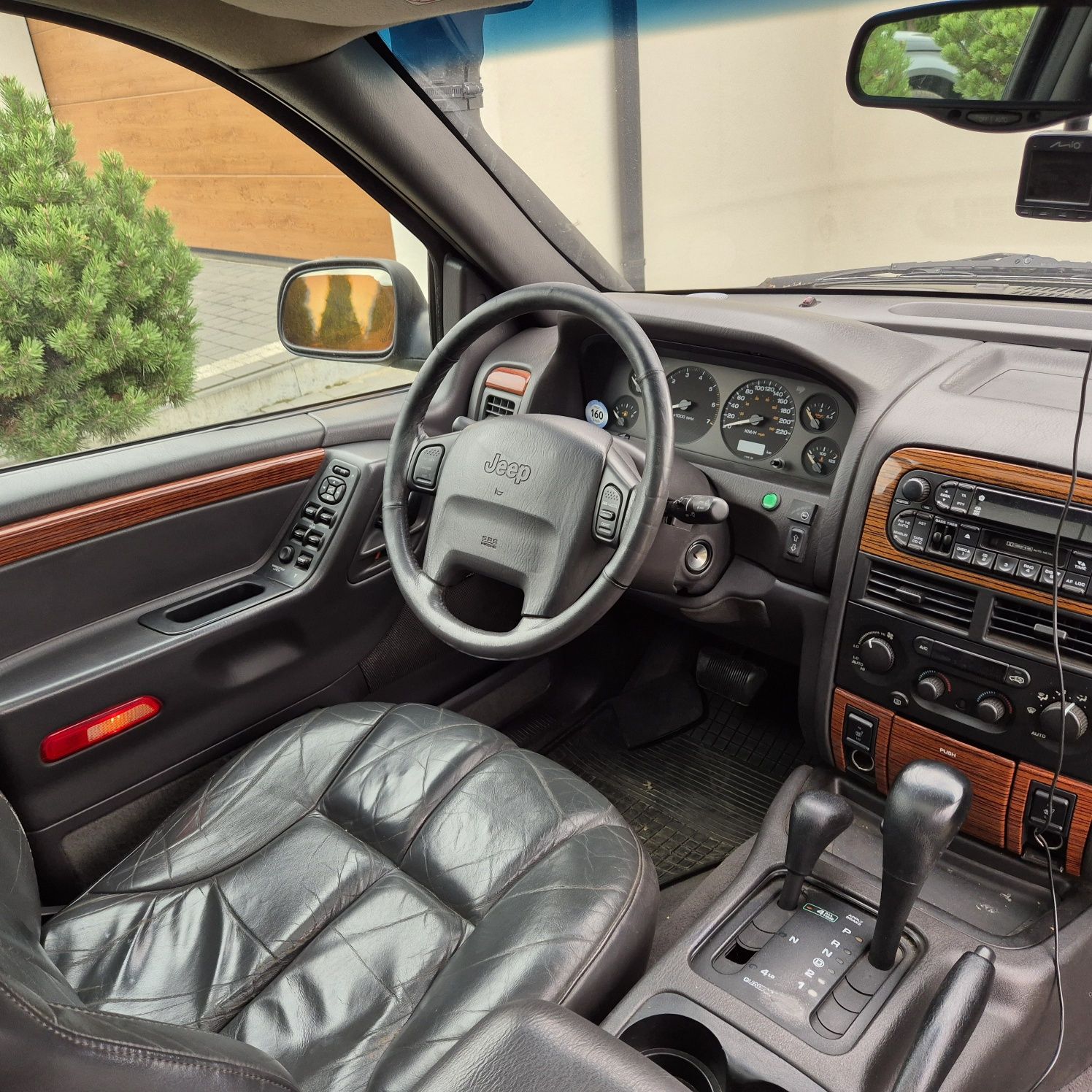 Jeep WJ 4.7 V8, gaz, lift, koła 32", wyciągarka