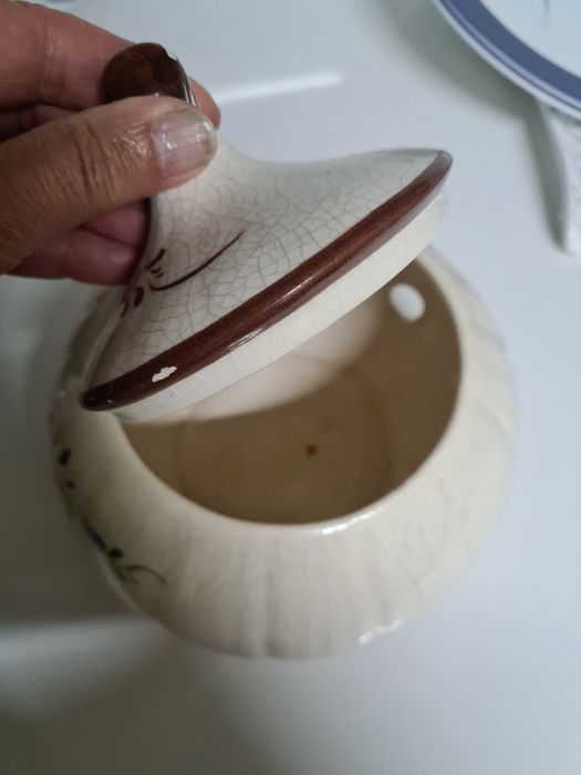 Pote de cerâmica para a cozinha