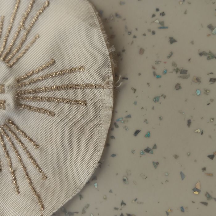 Delikatny wianek komunia i hostia do sukienki komunijnej z roku 1984