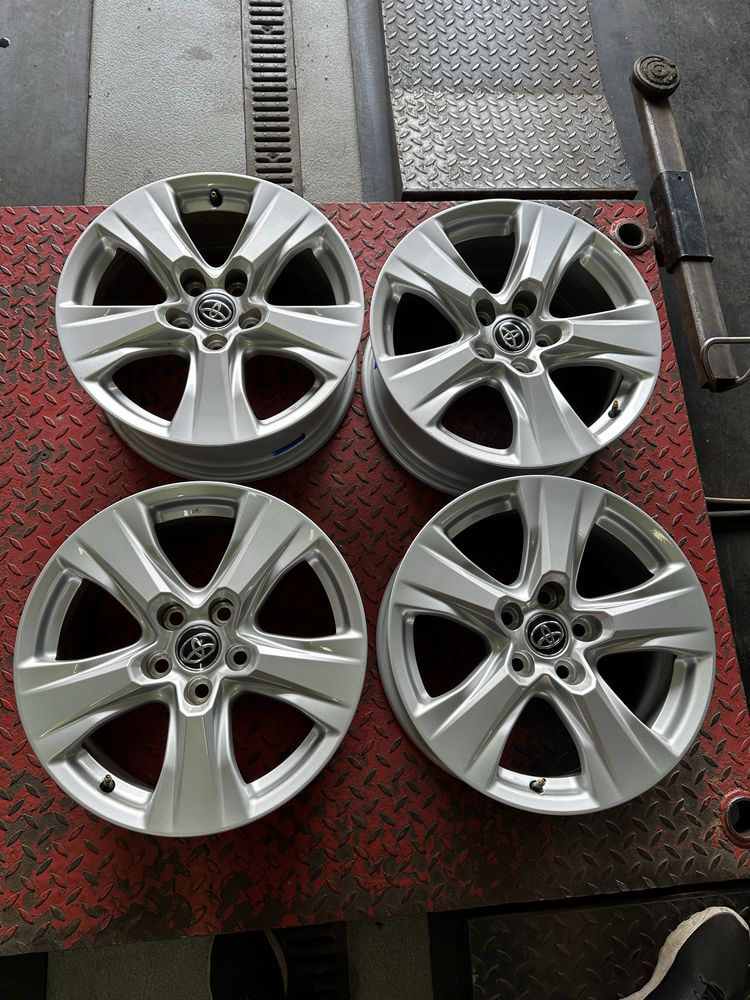 Felgi 17 Toyota Corolla Auris Avensis Chr Rav4 i inne