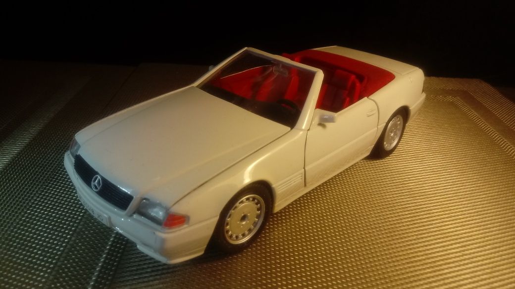 MERCEDES SL500 Guiloy skala1 /20