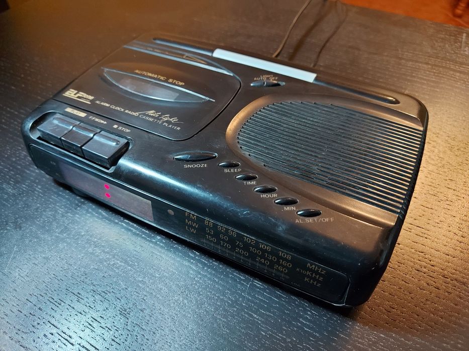 Rádio anos 80 ELFtone raro