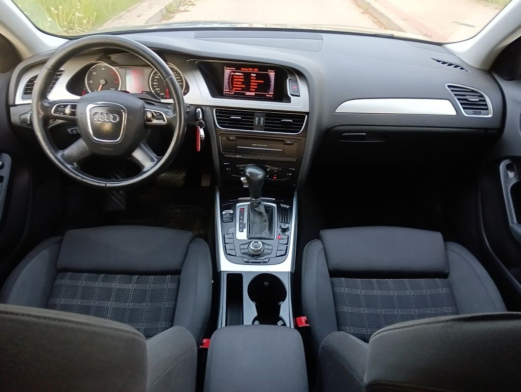 _Audi A4 B8 2.7 Tdi Ledy_Xenon_Full Opcja _