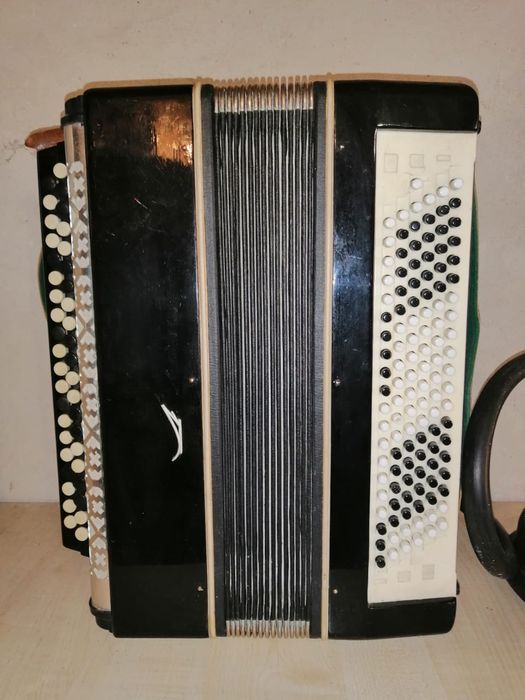 Продам Электро баян СССР