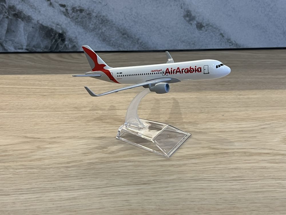 Model samolotu A320 AirArabia