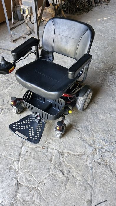 Wózek inwalidzki elektryczny Reno Elite