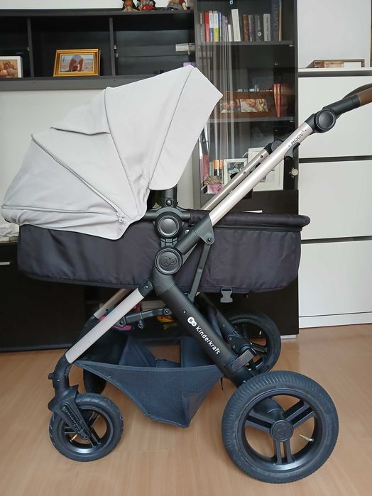Carrinho Kinderkraft Moov 2 Air 3 em 1 – excelente estado!