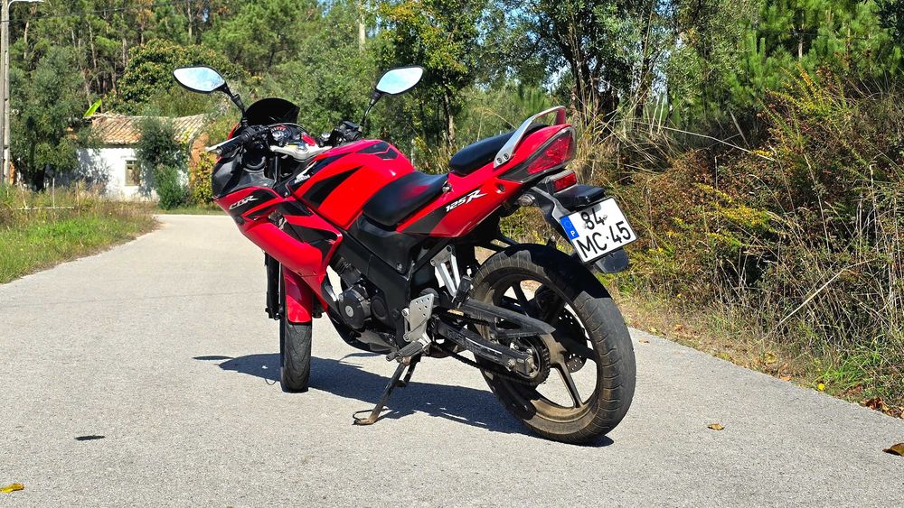 Honda  CBR  125R