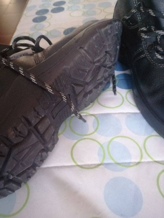 Botas Homem pretas 41 Forwalk como novas