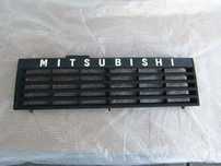 Grelha Mitsubishi Pajero ano 1992