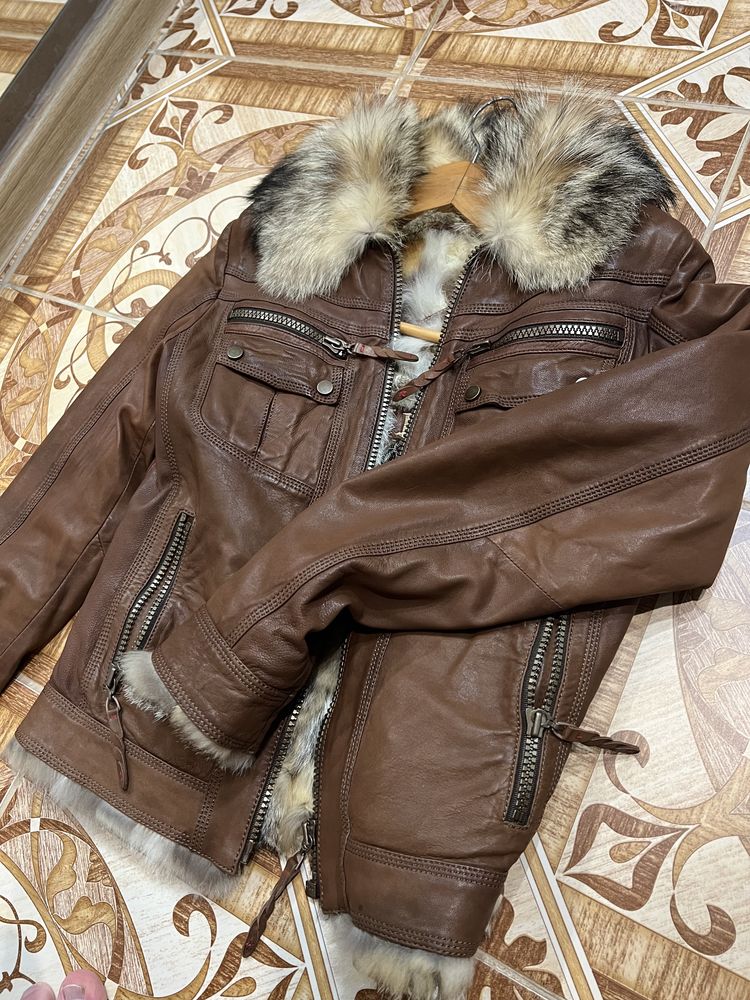 Зимова натуральна шкіряна куртка з єнота