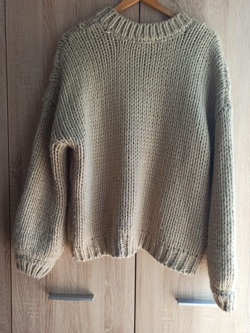 Ciepły sweter oversize