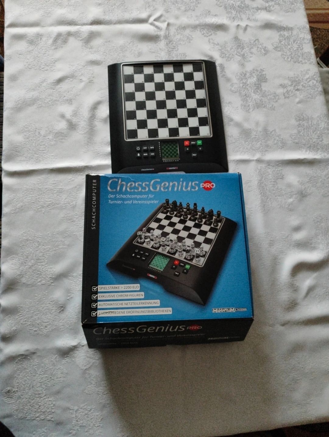 Komputer szachowy Chess Genius Pro - 2200 ELO (KS-16)