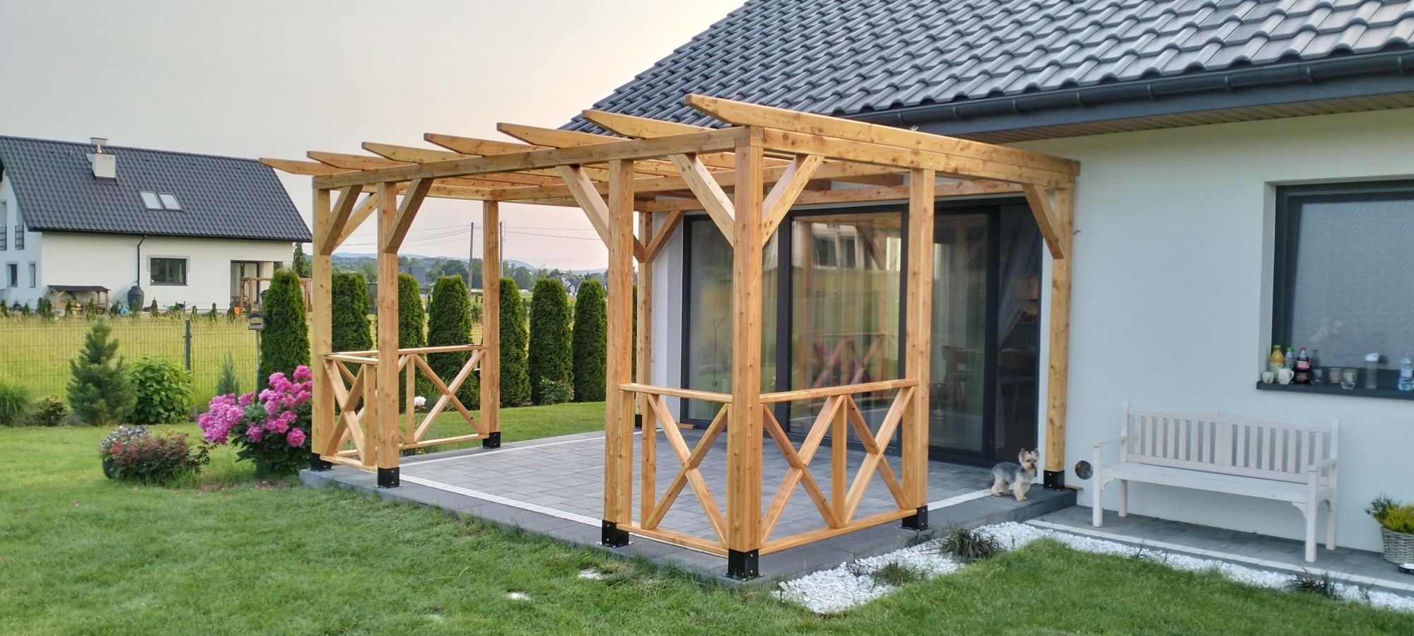 Pergola tarasowa altana ogrodowa