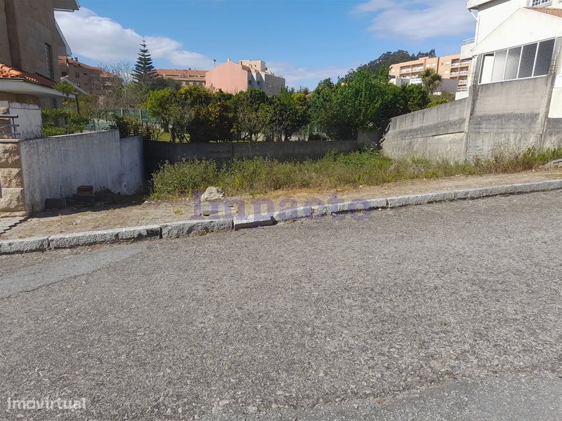 Lote de Terreno em Canelas, Vila Nova de Gaia