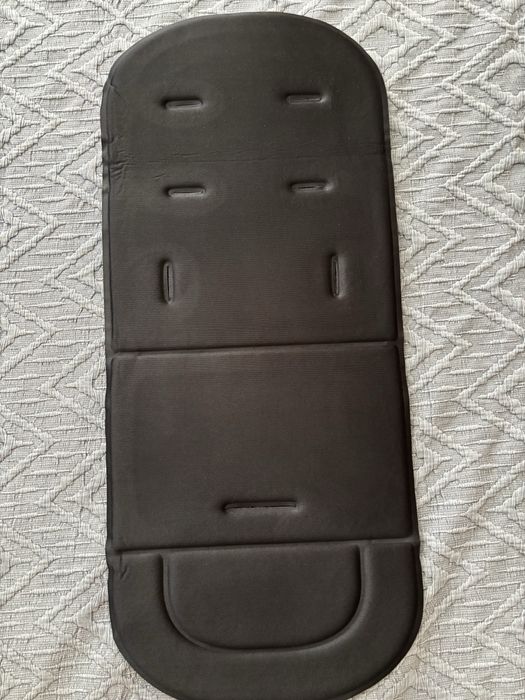 Двохсторонній мякий  матрац у прогулянкову коляску