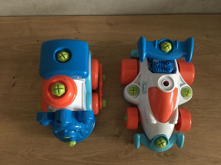 Zestaw aut/samochodów do skręcania