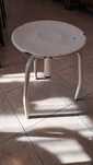 Obrotowy taboret metalowy vintage - loft- PRL