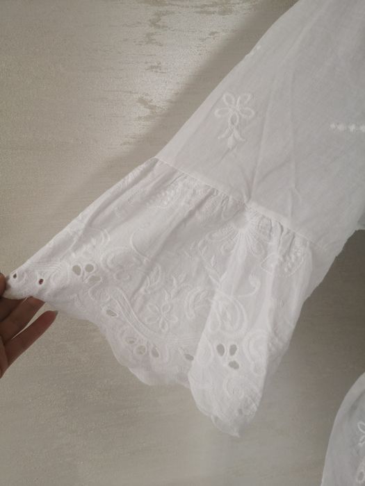 Biała sukienka hiszpanka Unisono S