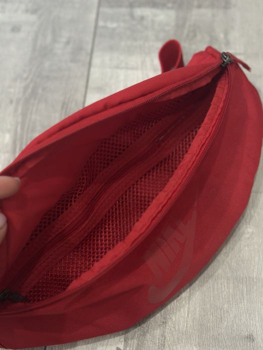 Поясна сумка Nike Бананка