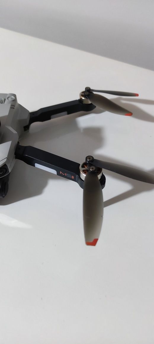 Drone com 3 baterias
