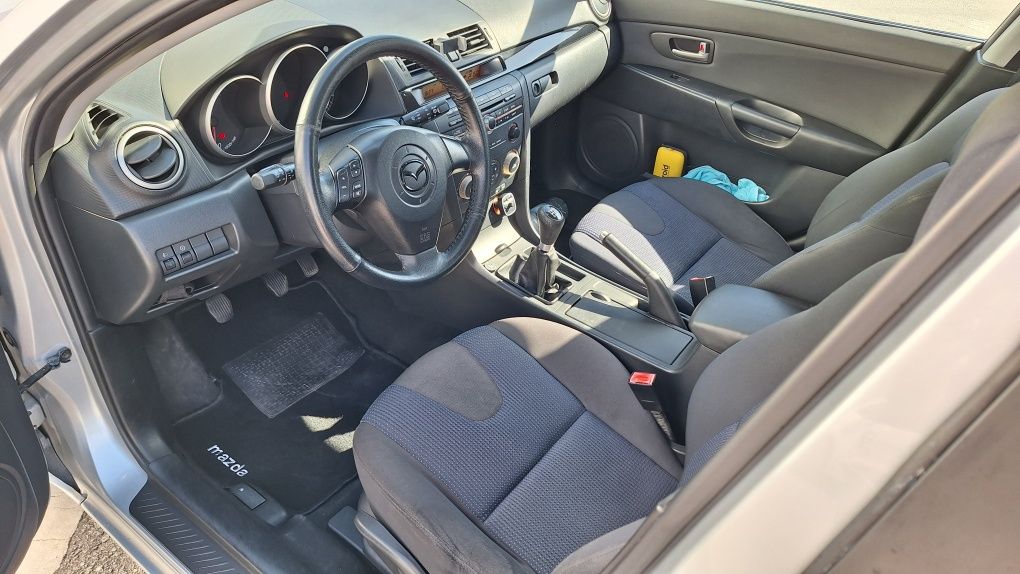 Mazda 3 1.6 GPL.