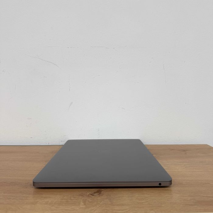 Macbook Pro 2019 TouchBar { i5 | 8gb| 128 ssd} Гарантія .31899SV