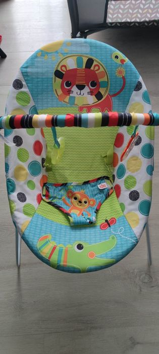 Leżaczek Bujaczek z wibracjami