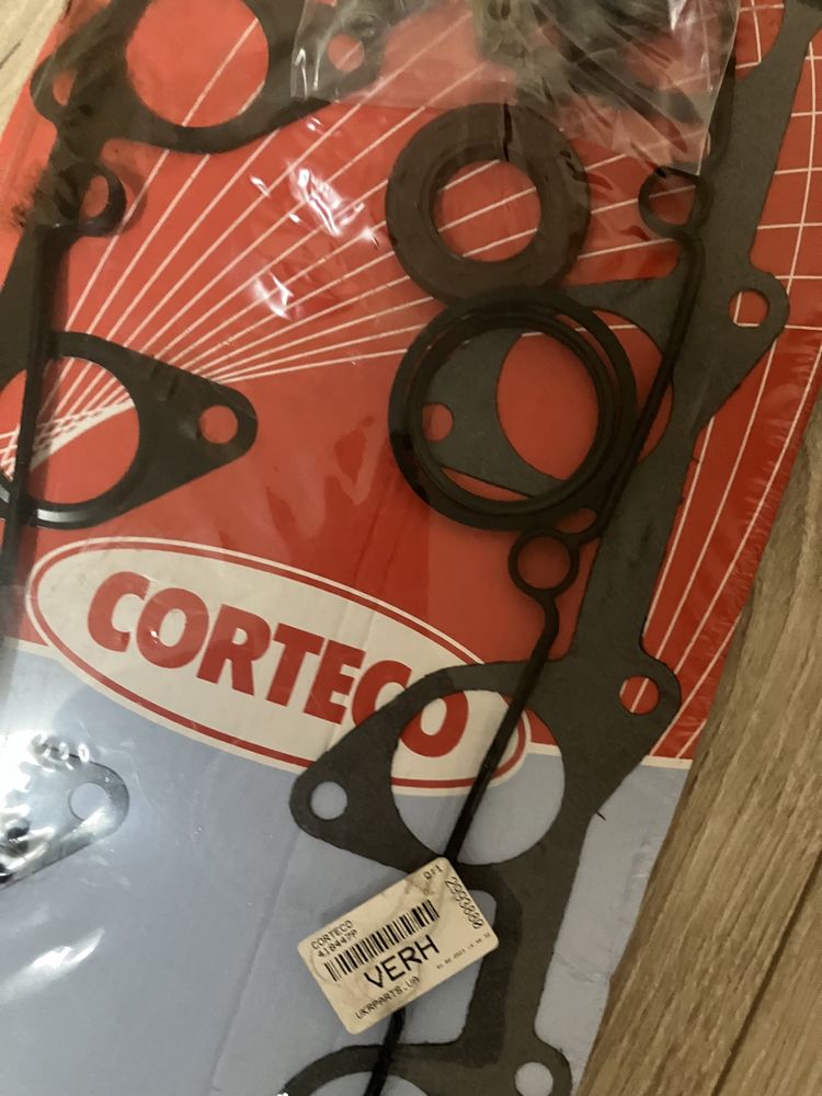 Комплект прокладок для головки блоку циліндрів CORTECO 418447p
