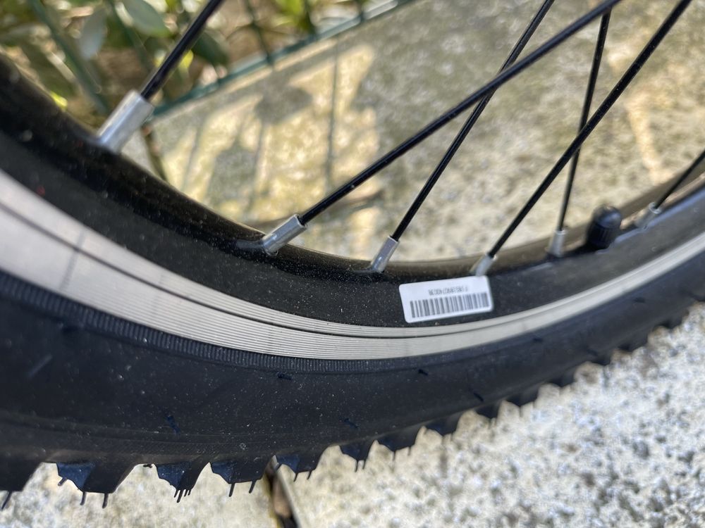 Bicicleta de aluminio menino até 10 Anos NOVA