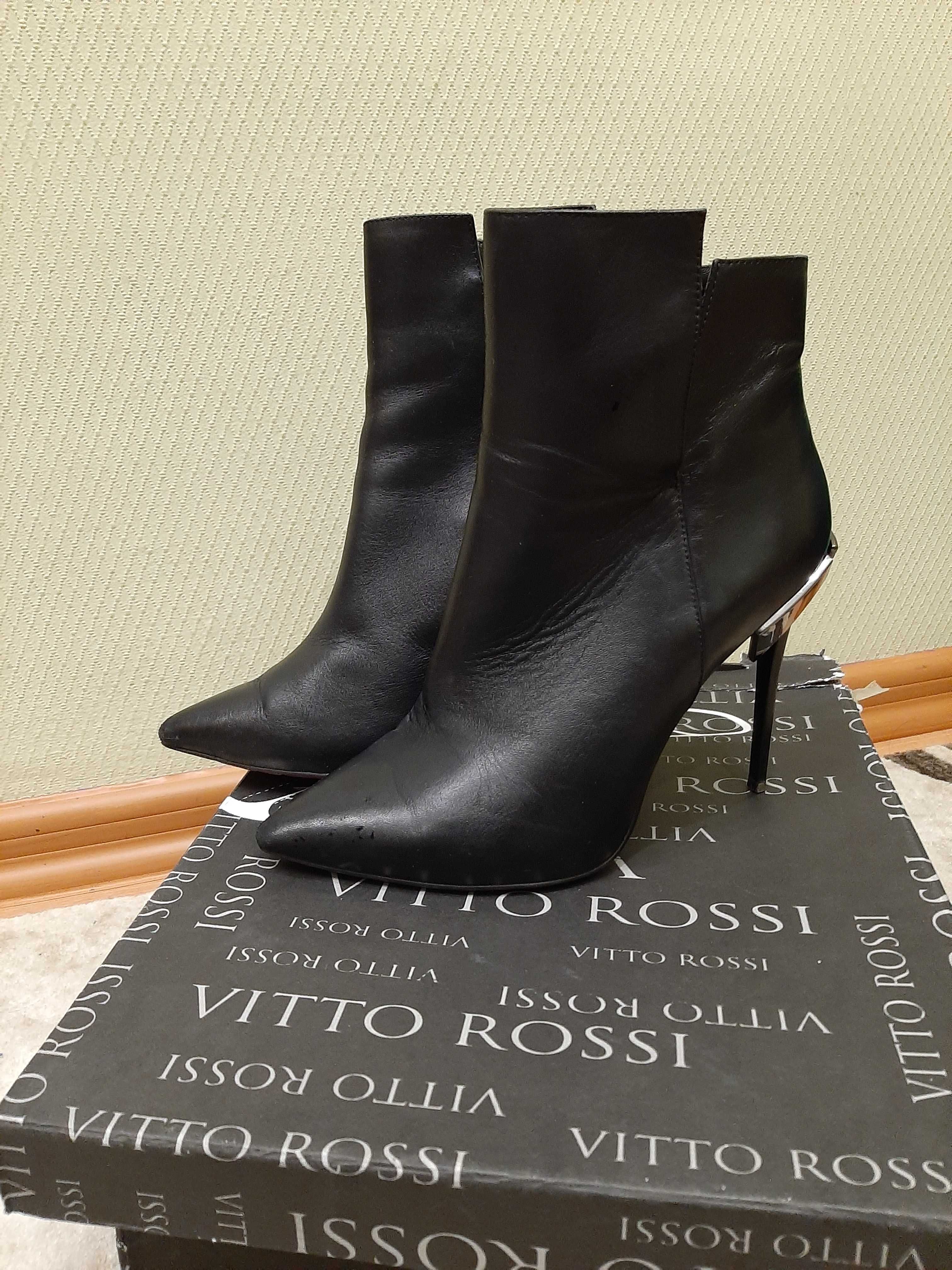 Продам ботинки  VITTO ROSSI 36р в отличном состоянии
