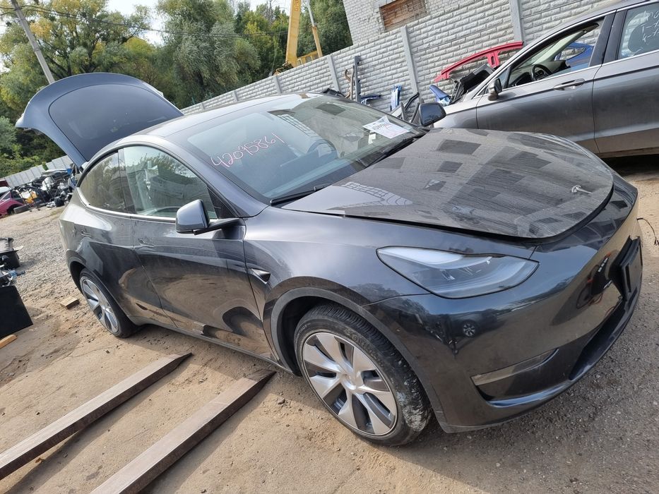 Запчастини до Tesla Model Y Разборка