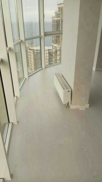 Выравнивание пола Заливка, Цены. Ремонт полов покрытий Монтаж Плинтуса