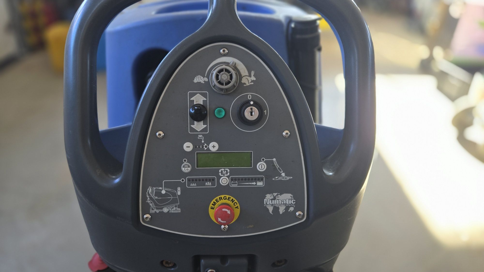 Numatic TTB 6055/100T • szorowarka bateryjna z napędem • FV • 24V