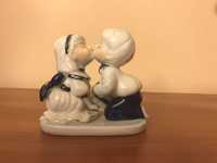 Porcelanowa figurka Exclusive Collection PRL