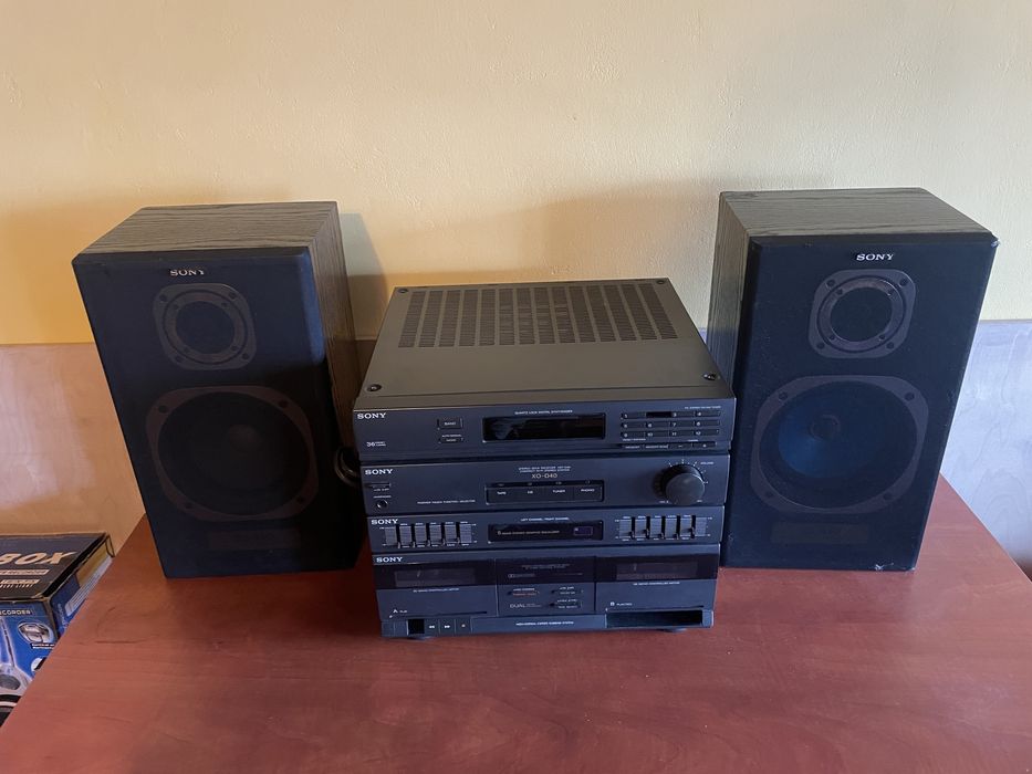 Wieża Sony + 2 kolumny + pilot