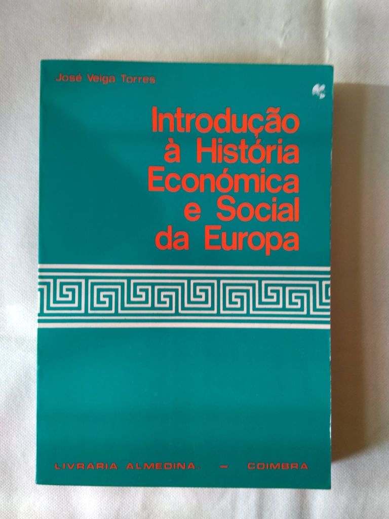 História. Introdução . . .