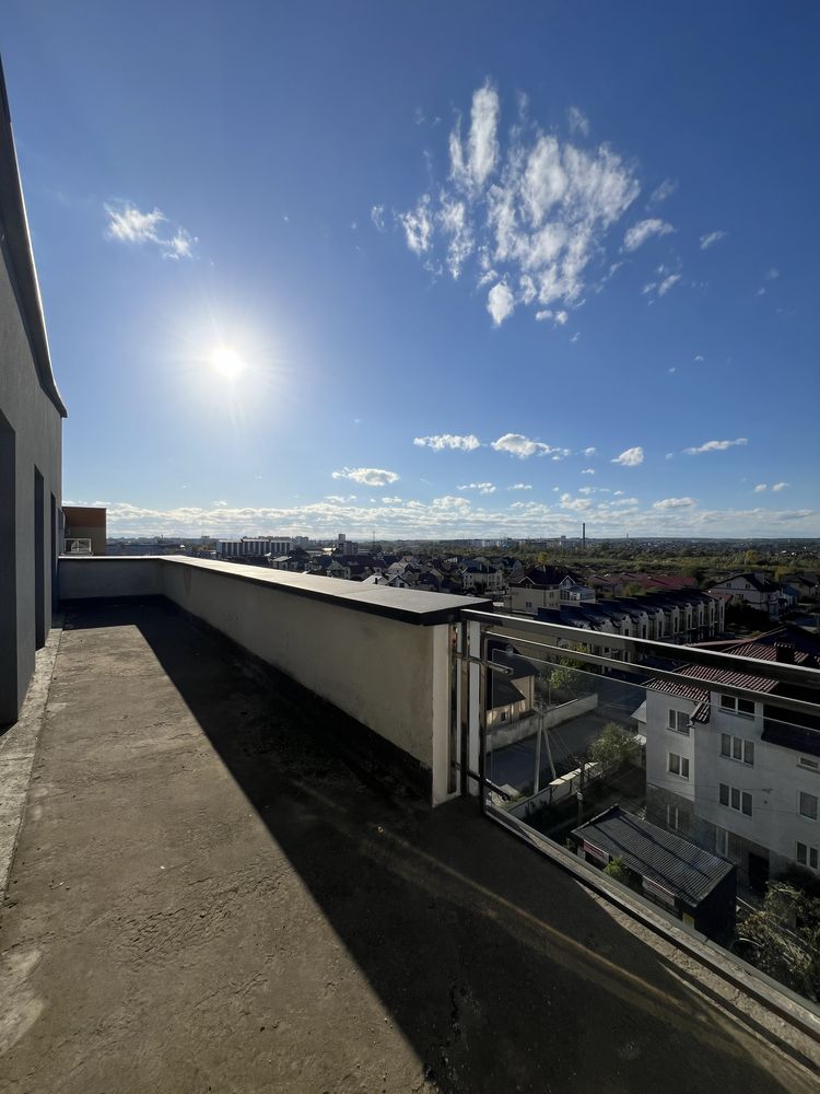Продам 4 кімнатну квартиру з терасою 27 м.кв.