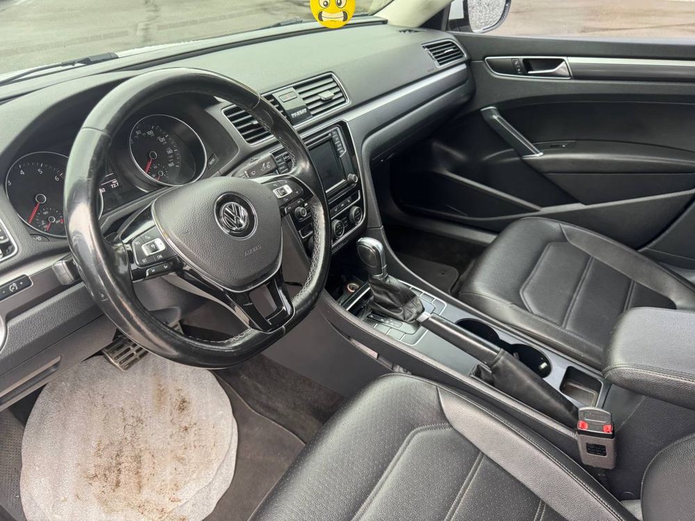 Volkswagen passat r line
