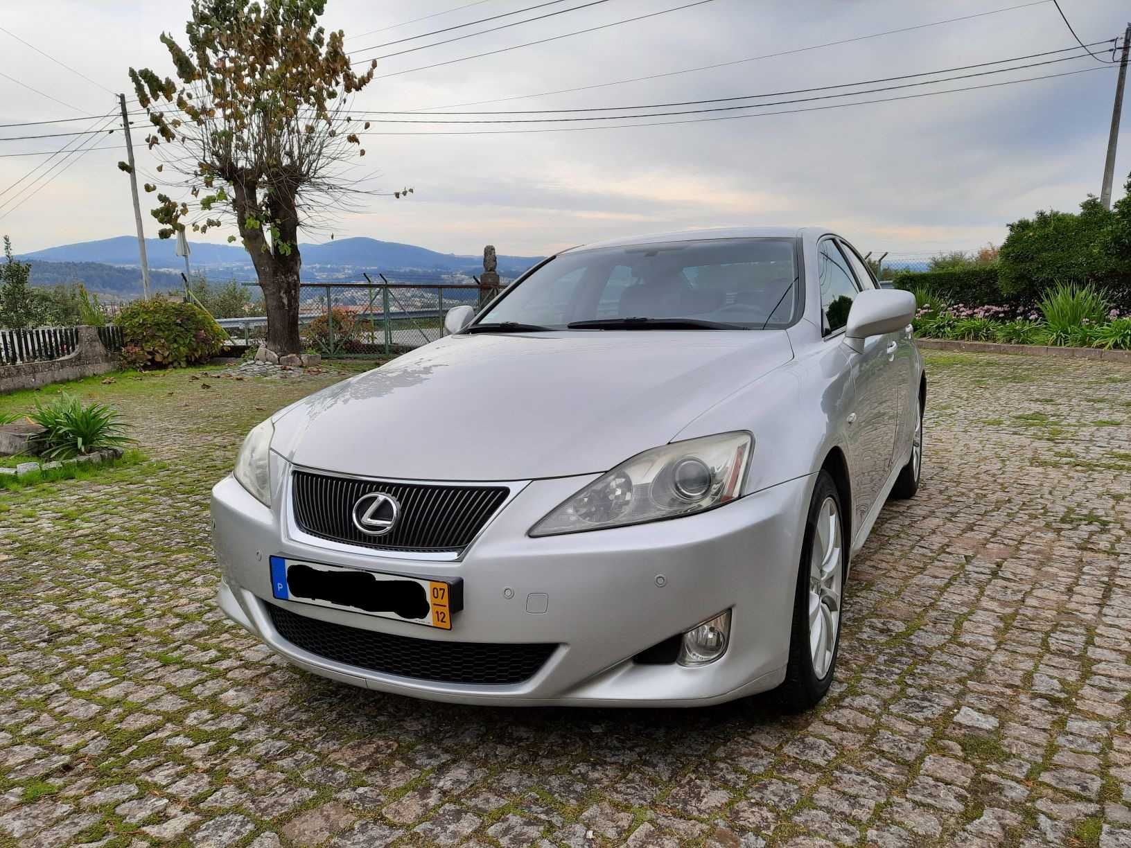 Lexus IS 220D ---Particular---