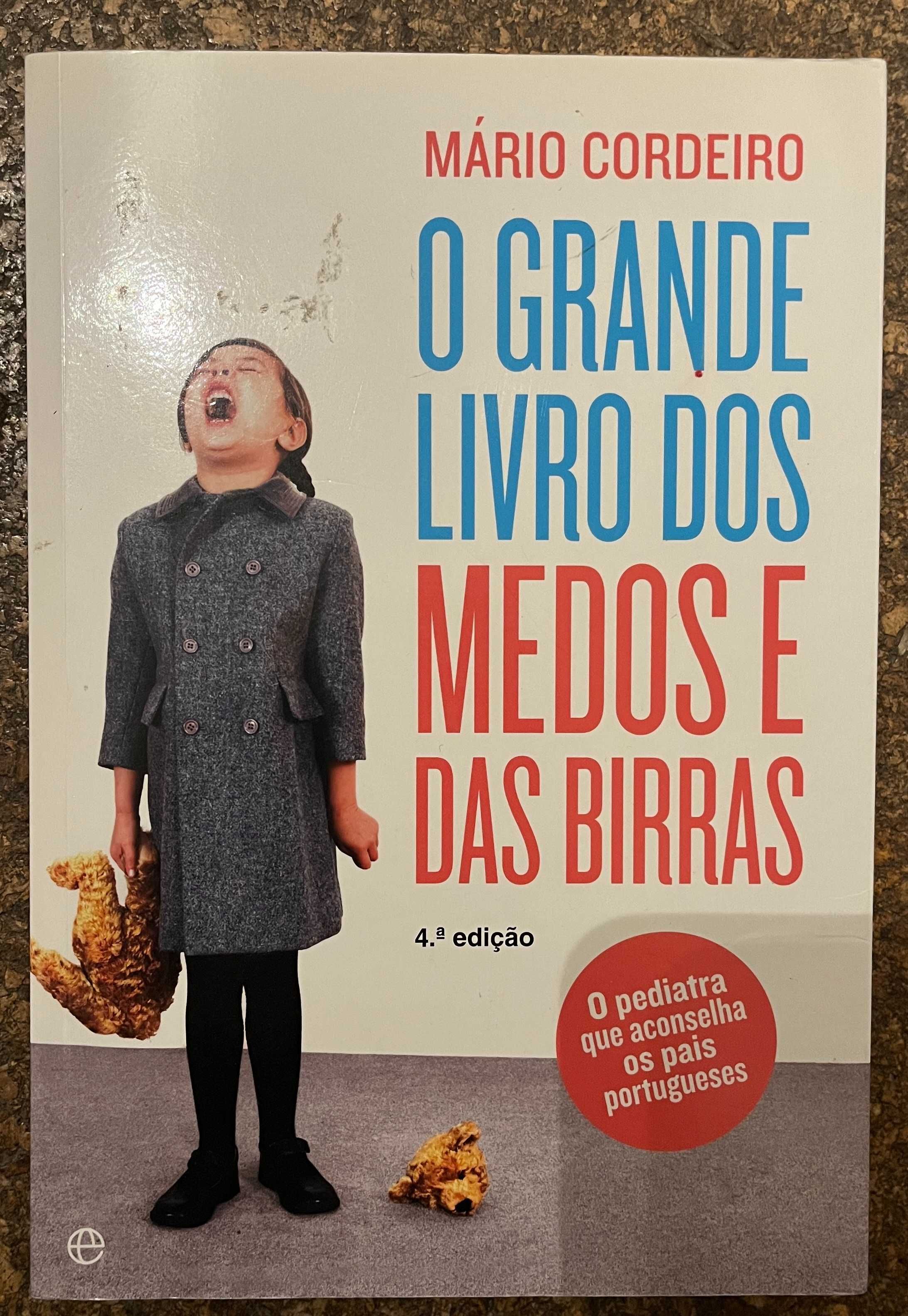 Livros sobre crianças em ótimo estado (pack4)