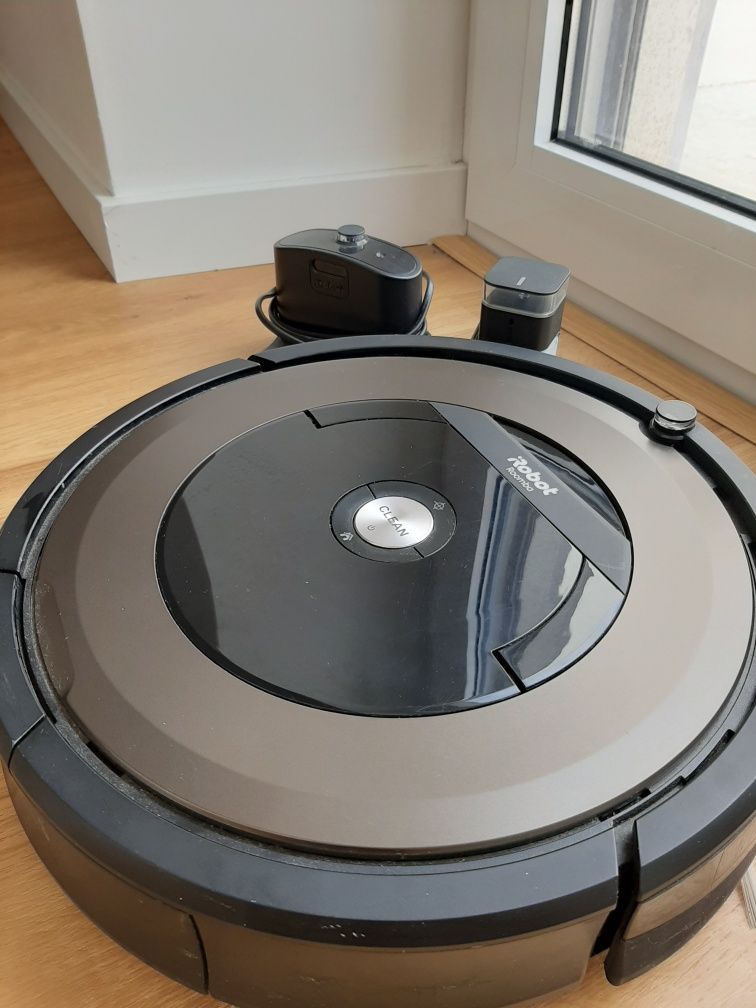 Aspirador iRobot Roomba 896