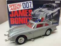 Limited Corgi James Bond Aston Martin DB5 к 50 летию Thunderball