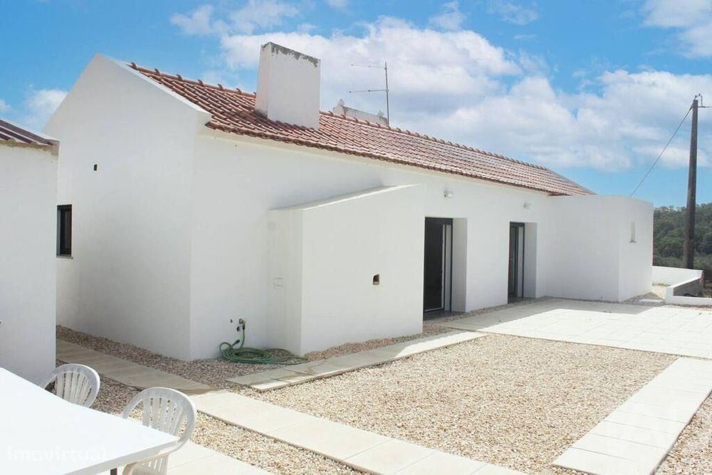 Casa de Campo T2 em Santiago do Cacém, Santa Cruz e São Bartolomeu da