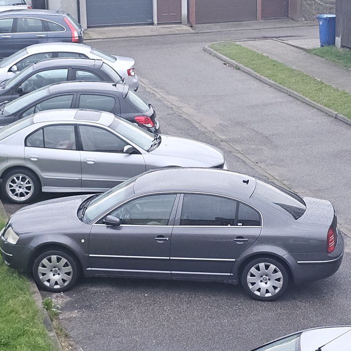 Skoda superb 2004  2.8  LPG do 2030r