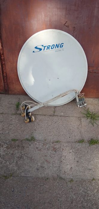 Спутниковая антенна с тюнером.